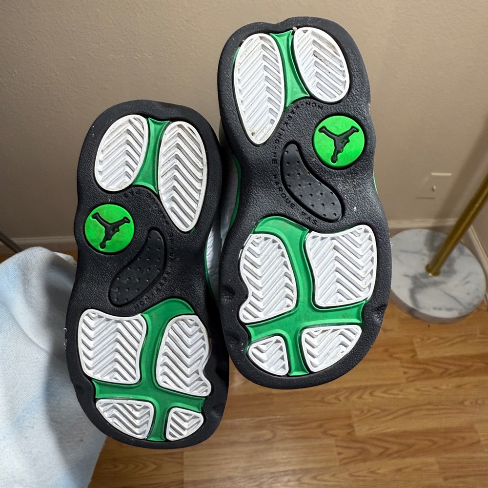 Toddler Nike Air Jordans | Size 6c - Picture 5 of 7
